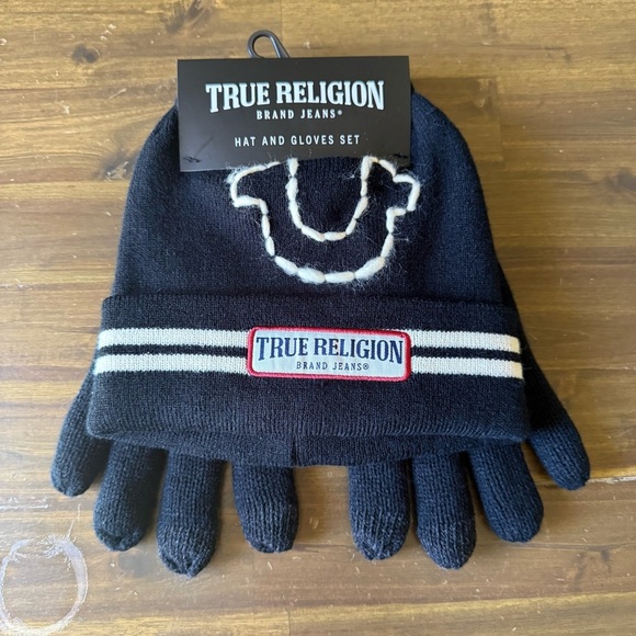True Religion Other - True Religion Black Hat and Gloves Set